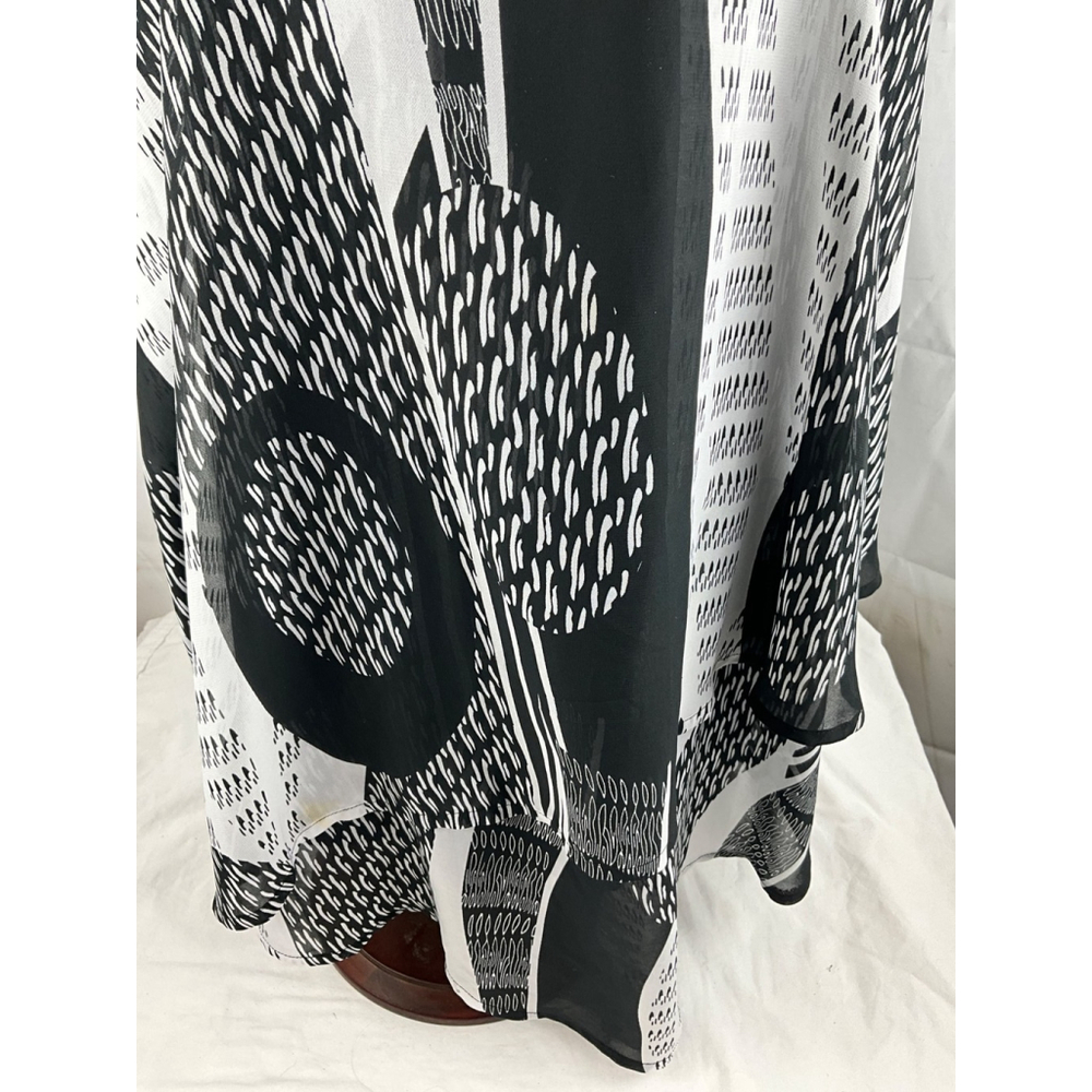 Roz & Ali Sleeveless Abstract Print Tunic Blouse Size 2X Black White Used - Picture 3 of 3